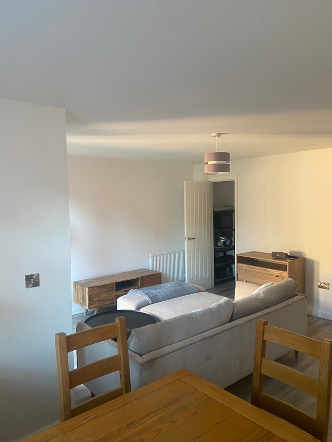 Room for rent. Bills included, no deposit! Main Photo