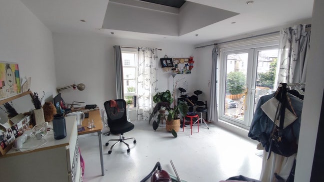 Double bedroom/studio Main Photo