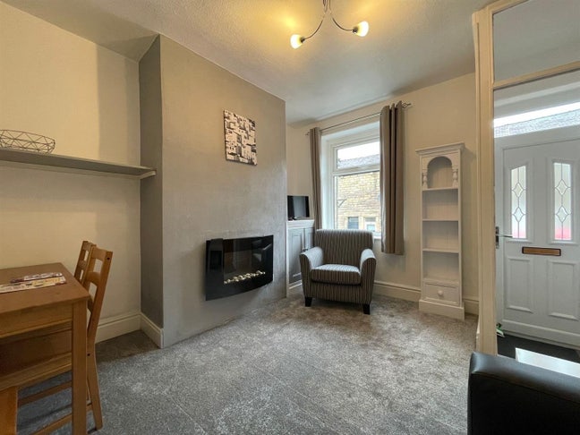 Affordable room  Main Photo