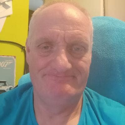 58 year old Male seeks a single or double room Main Photo