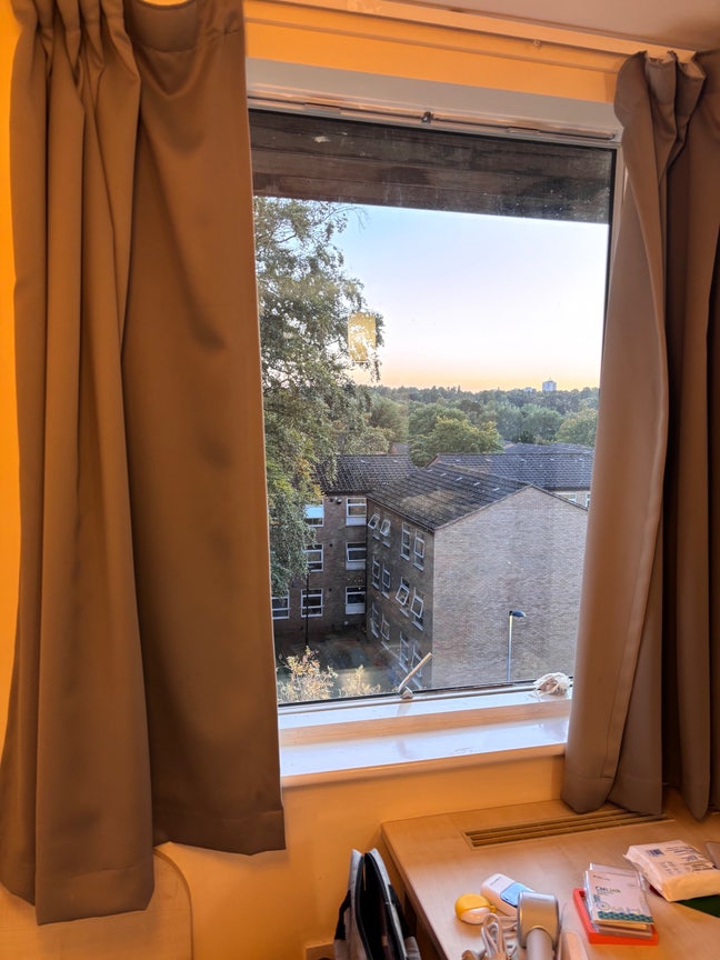 Rent One Ensuite Room of Elgar Court Main Photo