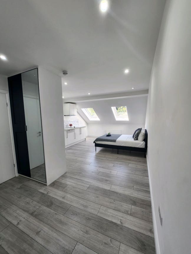 3 Double Ensuite Rooms to Let Main Photo