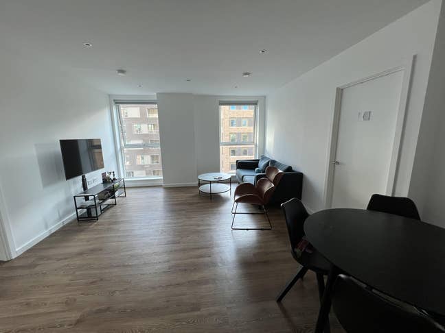 ***Sublet Available 2 months (15 Nov - 15 Jan)*** Main Photo