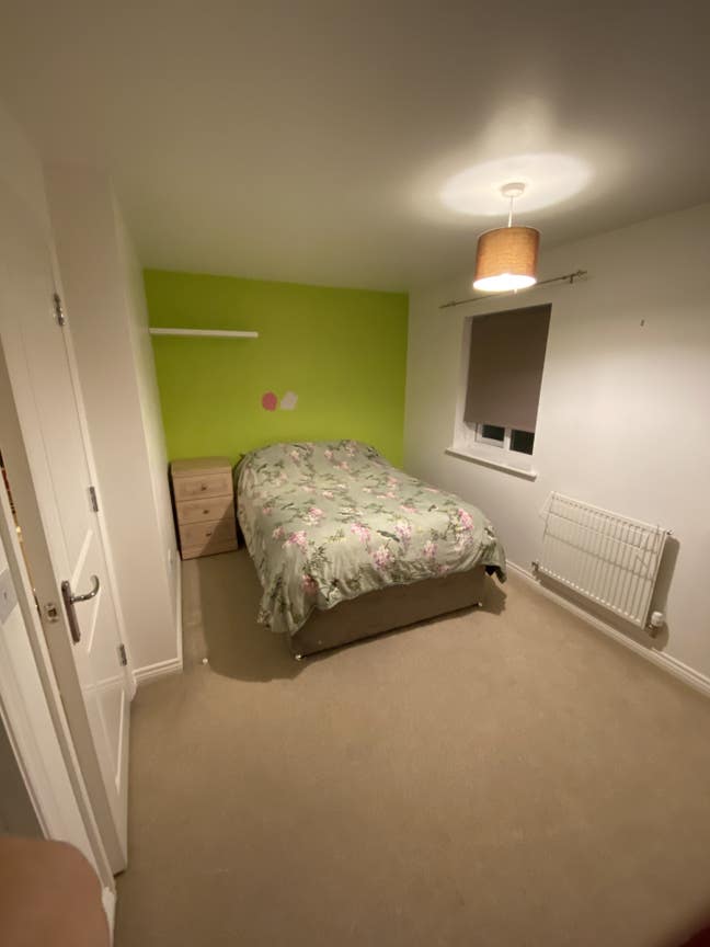 Double Room with Ensuite Main Photo