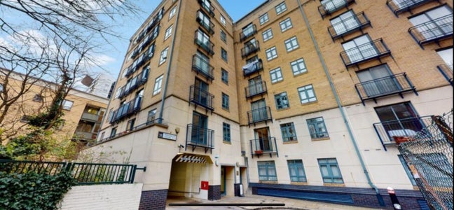 Looking for short-term Flatmate in Barbican Main Photo