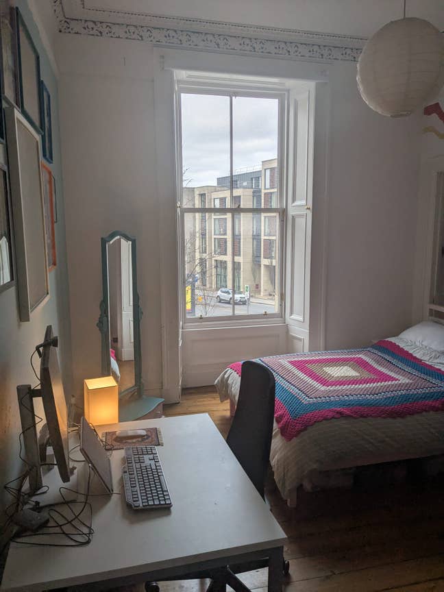 Spacious double room available Main Photo