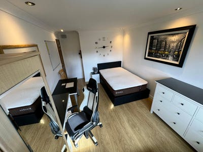 Cairnsmore Way, Irvine - Double- All included Main Photo