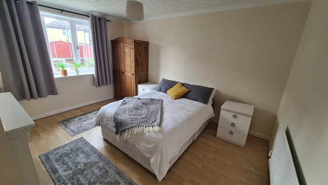 Refurbished Professional House Share Main Photo