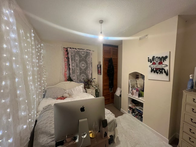 Double room for rent Gloucester Road  Main Photo