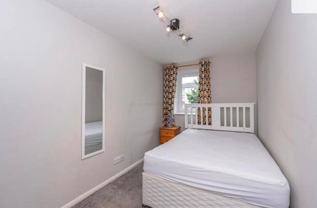 Double bedroom in Leith Main Photo