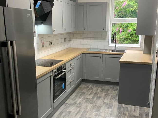 2 Rooms Available in superb 6 bed property Main Photo