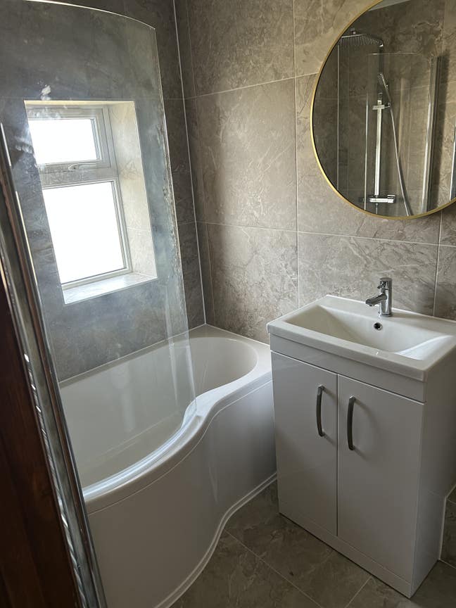 4 bed house tangmere  Main Photo