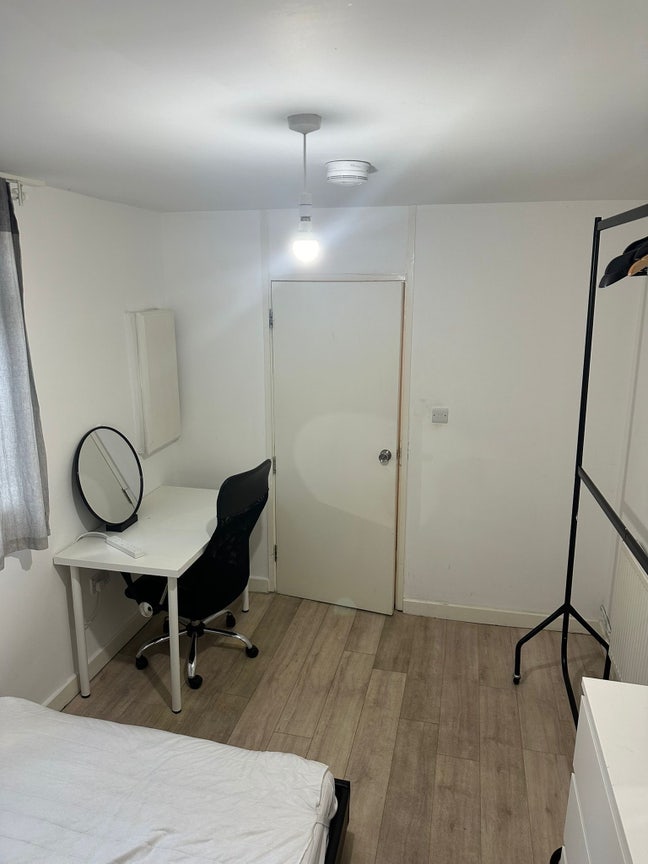 Double Room 5min walk to Queens Road Peckham St Main Photo