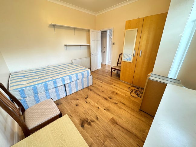 ***Double Room to Rent in Wood Green N22*** Main Photo