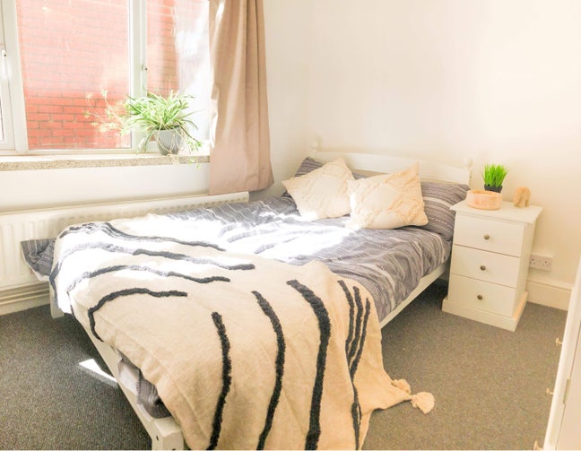 Double Room - Polygon / City Centre  Main Photo