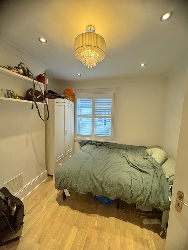 Double room in lovely, spacious terrace house  Main Photo