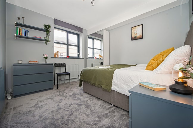 💖 Comfy & Stylish Double Room in Plough Way 💖 Main Photo
