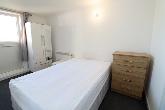 Zone 2 Double, Easy Access to City & West End Main Photo