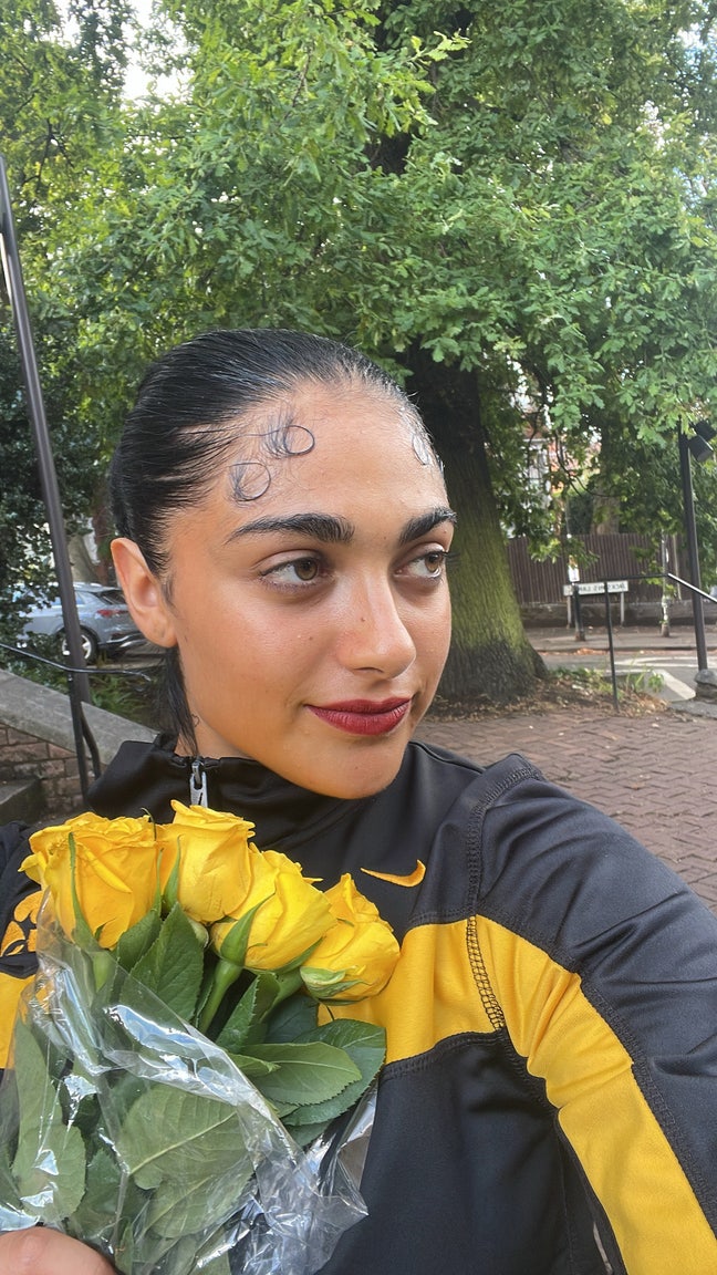 LOOKING FOR COZY ROOM IN LONDON Main Photo