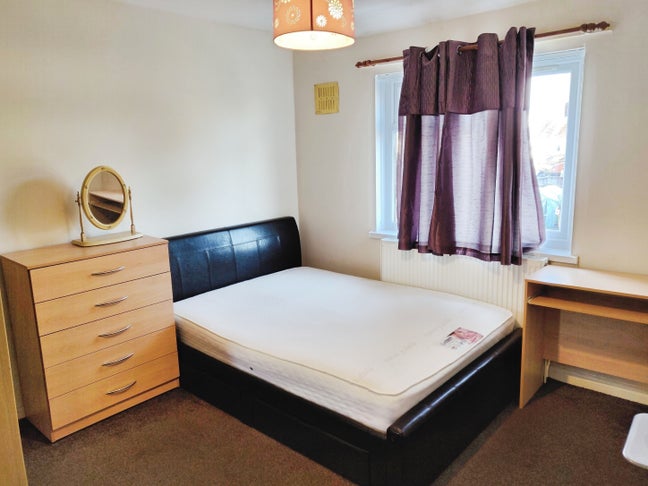 Two Furnished Double room Cowley - Including bills Main Photo