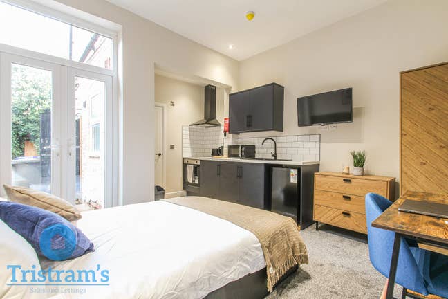 Stunning Studios Available! Main Photo
