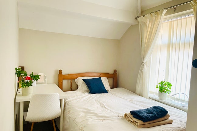 Spacious Double in Houseshare Main Photo