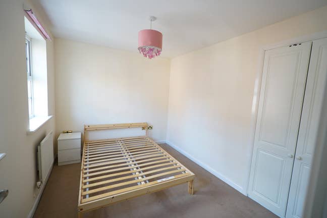 Co-Living Home with a choice of 6 bedrooms Main Photo