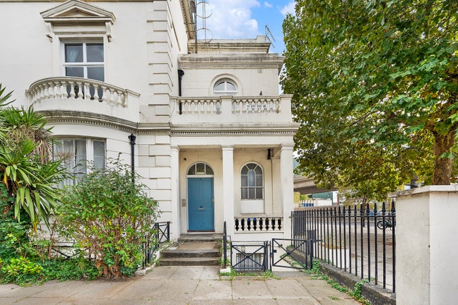 🏡 Large 4-Bed Flat – Available to Rent Now 🏡 🏡 Main Photo