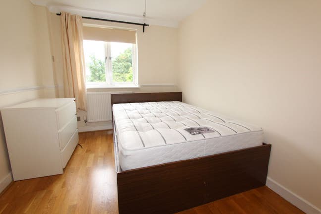 Doubles w/ Garden+Living room – Near Canary Wharf Main Photo