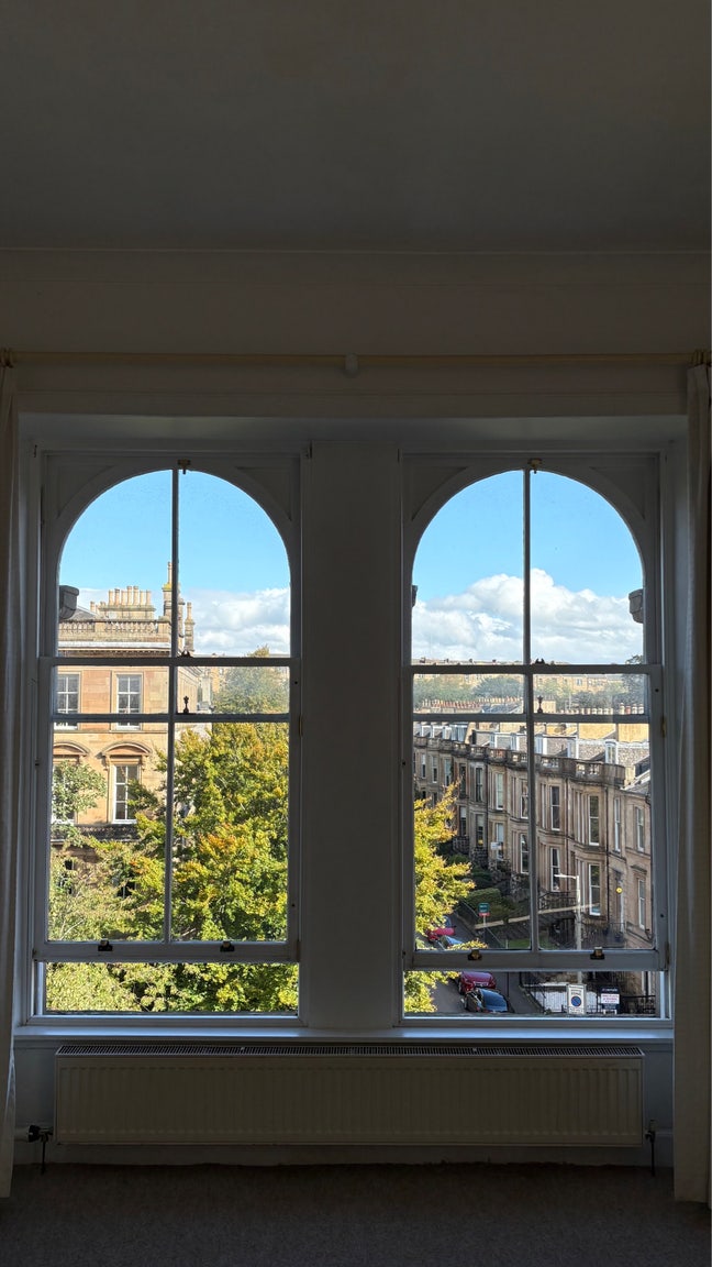 Gorgeous room in 2 bed flat - Kelvinbridge Main Photo
