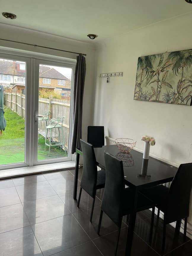 Spacious 1-Bedroom Flat with Private Garden  Main Photo