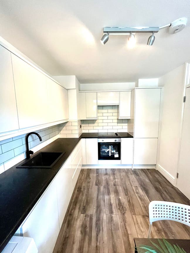 Panoramic room available for couples! Main Photo