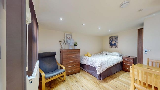 -Cosy Studio Flat to Rent in Willesden Green Main Photo