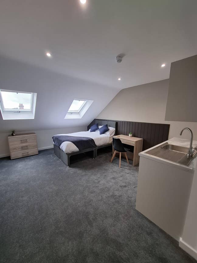 🌟Brand New Luxury 8-Bed –  All En-Suite Rooms 🌟 Main Photo
