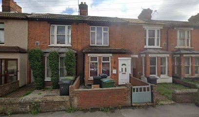 Spacious En-suite studio Universal Credit accepted Main Photo