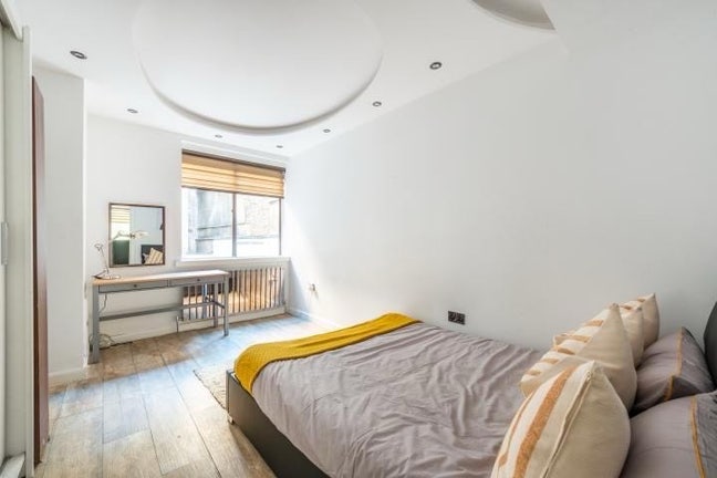 Specious 2 Bedroom -W2 Main Photo
