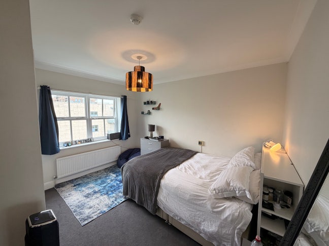 1 double room to rent in Clapham Common Main Photo