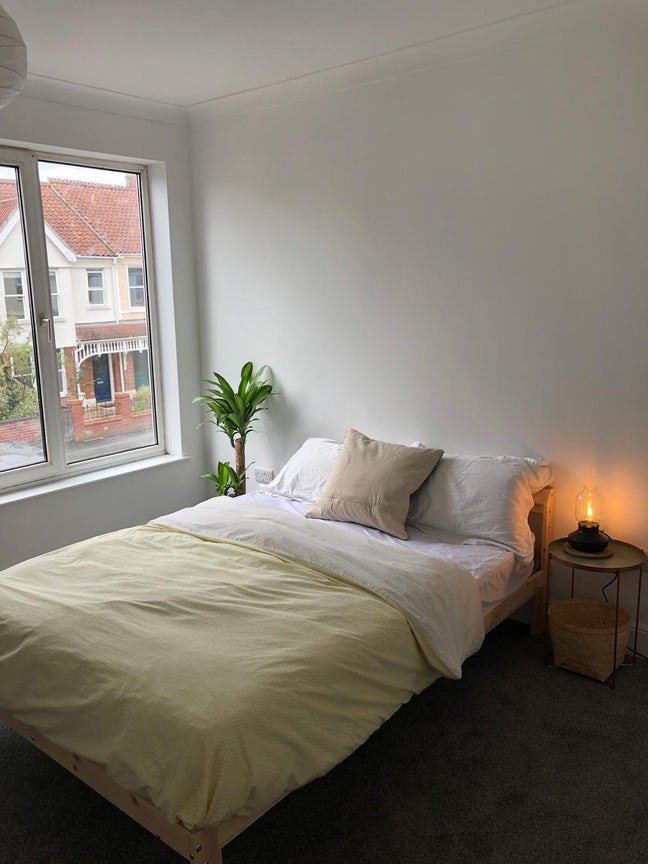 2 Double Bedrooms available  Main Photo