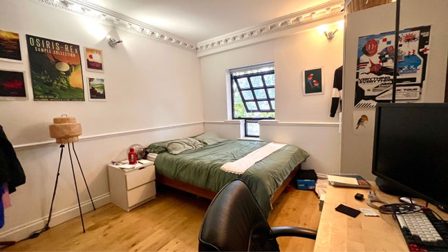 Double Room in Huge Town House | Chill vibes Main Photo