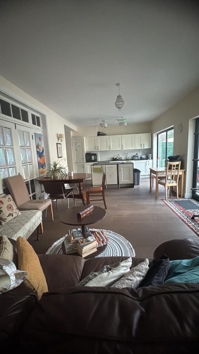 Double Room available in East Sheen  Main Photo
