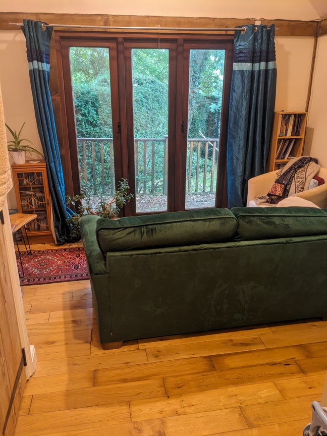 Self contained 1 bed cabin in the middle of a wood Main Photo