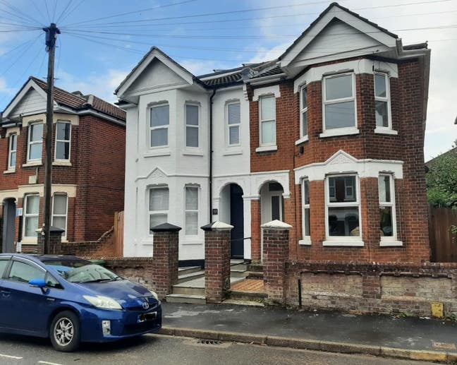 Newcombe Road, Southampton Main Photo