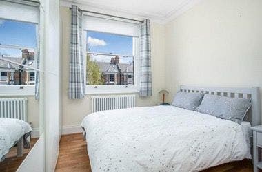 Bright 1 Bedroom Flat with Great Storage - Acton Main Photo