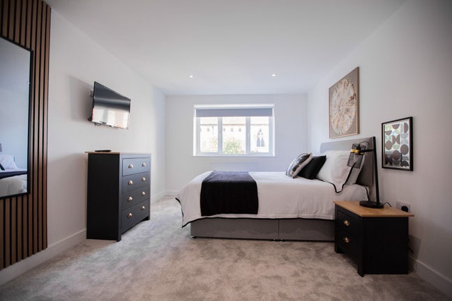 Stylish En-Suite Living in Gosport All Bills inc! Main Photo