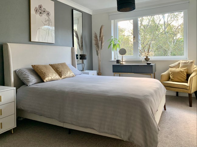 Sunny double room, welcoming home Main Photo