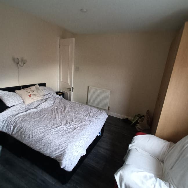 Big double room available to rent Main Photo