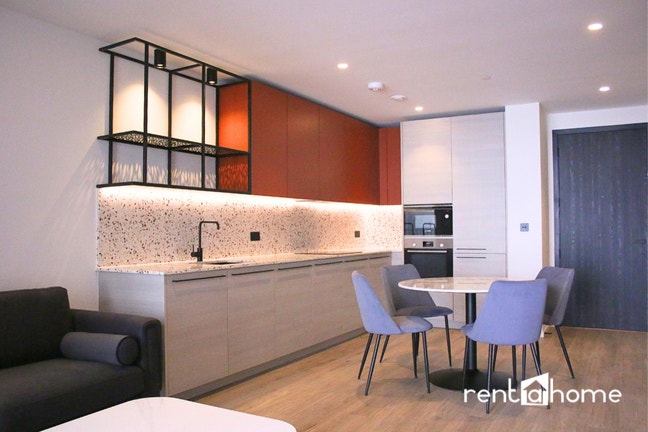 Stunning New Build Luxury 1-Bed Apartment Main Photo