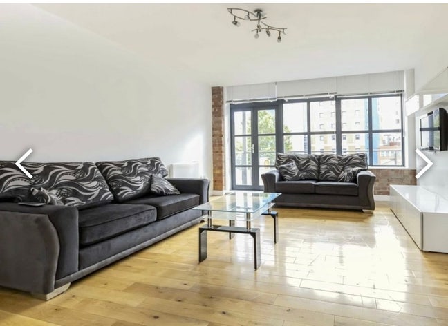 En-Suite Room in Stylish Converted Denim Factory Main Photo