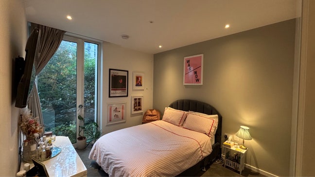 Beautiful Double Ensuite Room with huge Balcony Main Photo