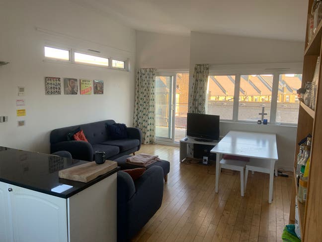 Part Furnished Room in Peckham Main Photo